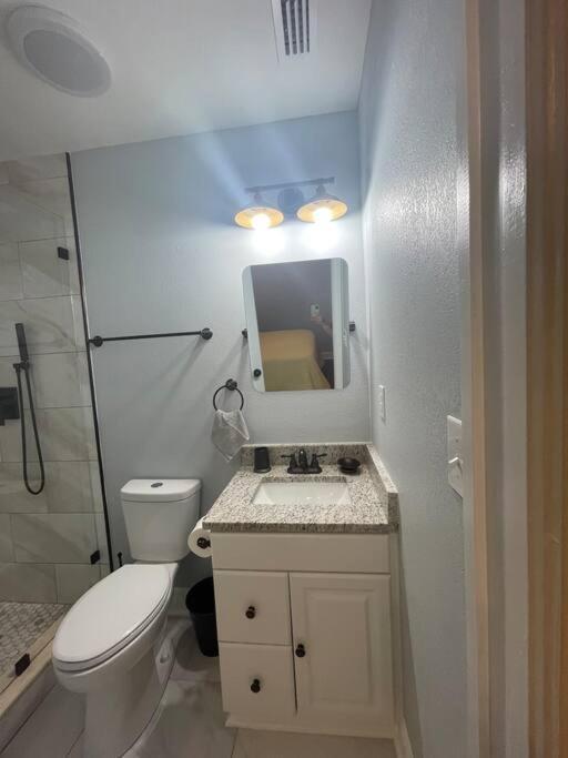 Twelve Oaks Modern Independent Apartment Tampa Eksteriør billede